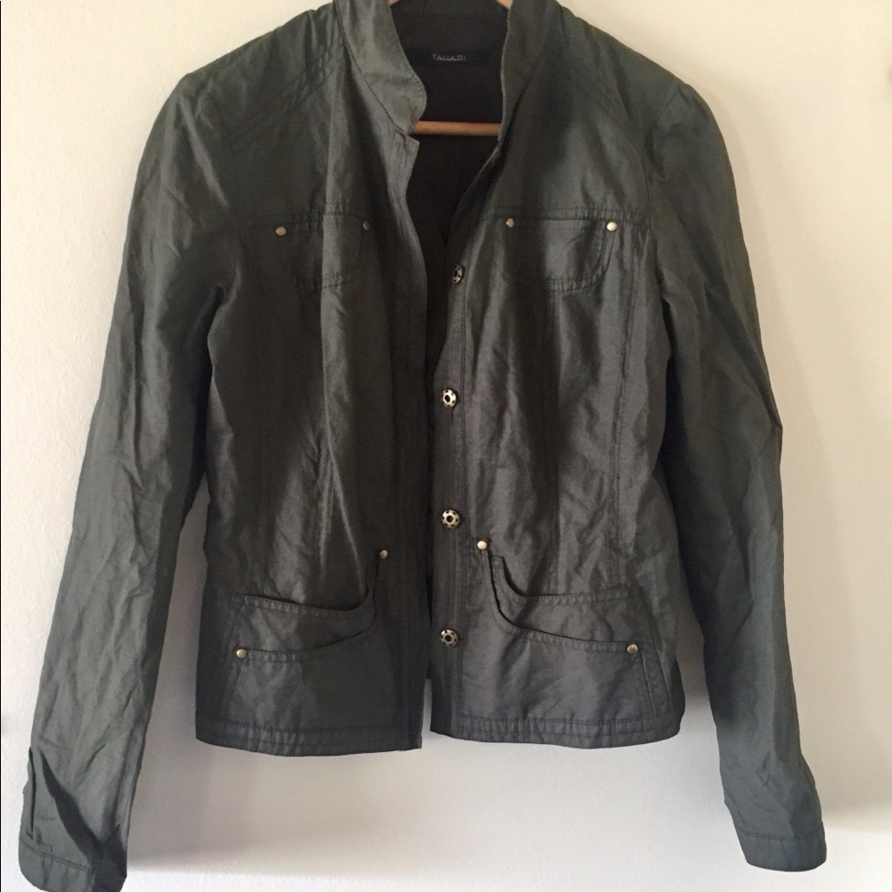 “Tahari” Lightweight Jacket / Military Green